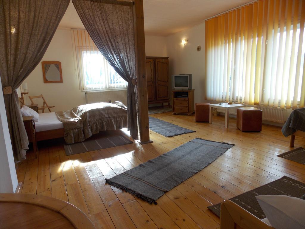 Casa Fortyogo Tîrgu Secuiesc 客房 照片